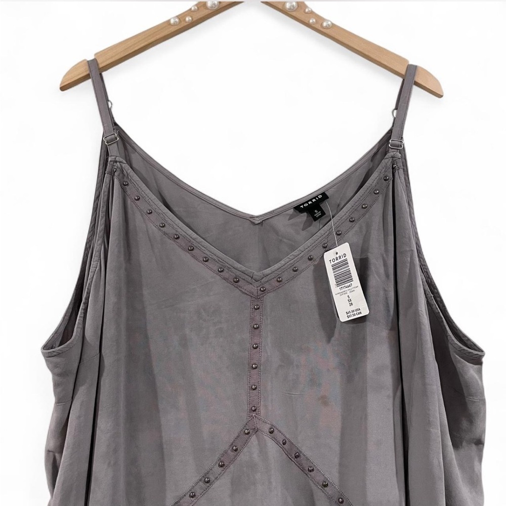 Torrid Grey Challis Studded Swing Cami Plus Size 5X 28W Soft Goth Indie Sleaze - Picture 4 of 9